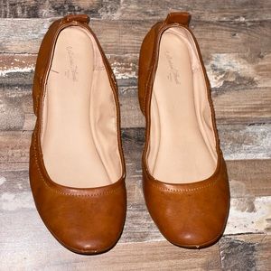 Womens flat shoes Universal Thread size 8w